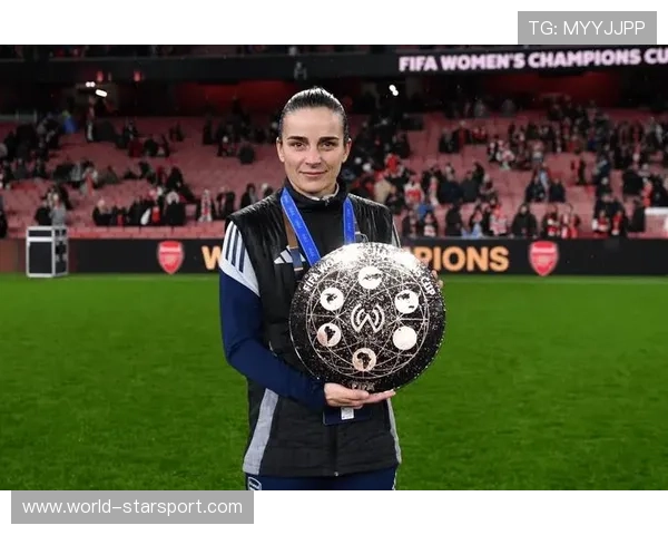 阿森纳女足点球绝杀科林蒂安，捧起世界女子俱乐部冠军杯